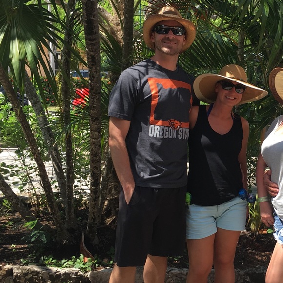 Meet your Posher, Amber - Picture 5 of 5